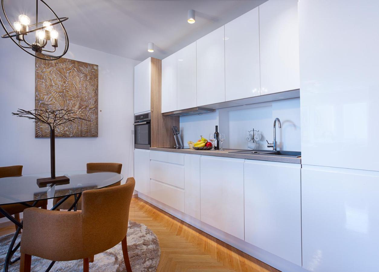 Deluxe City Center Blue Apartment Split Exterior foto